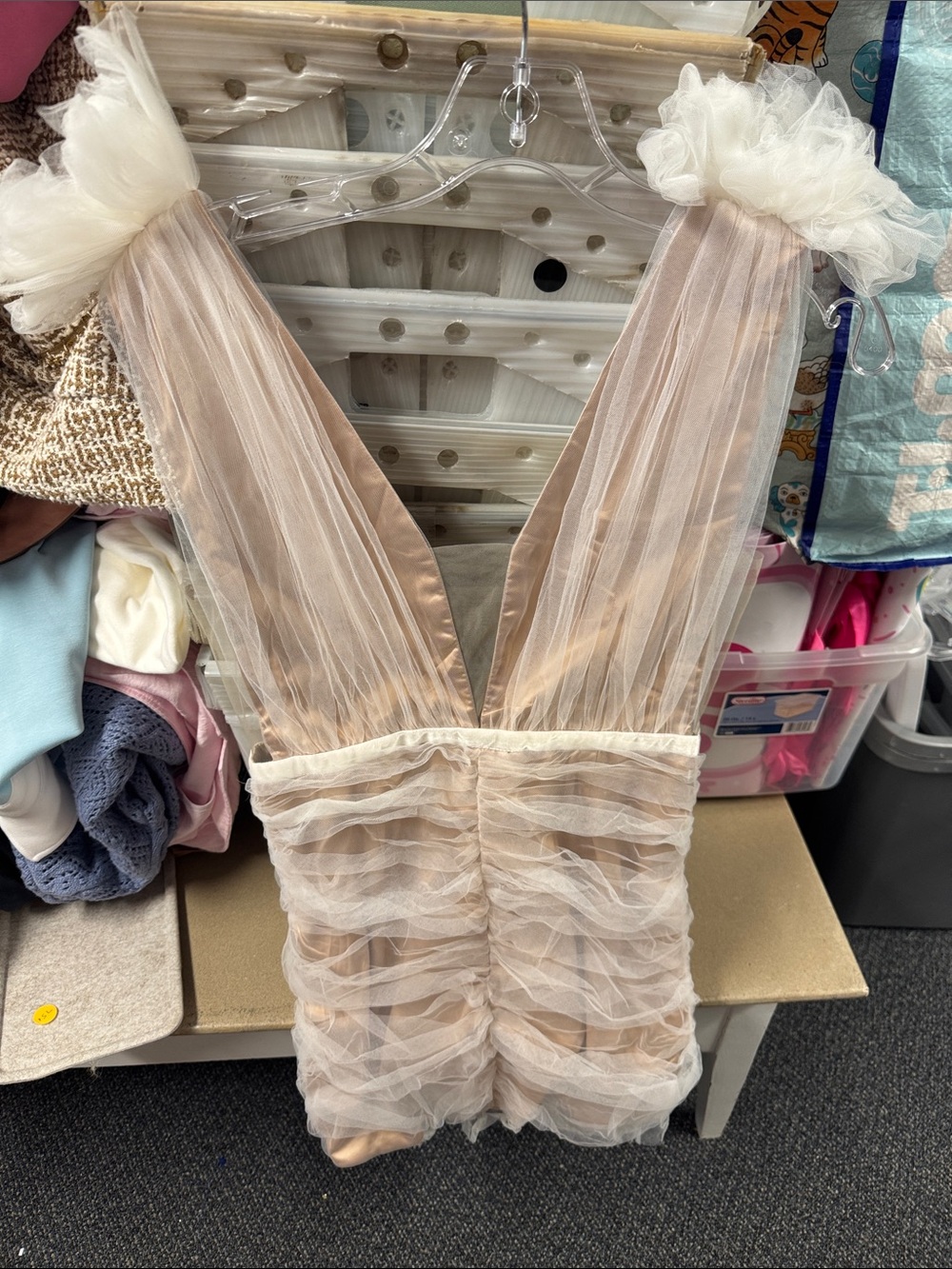 Selfie Leslie tulle dress us M // 073137